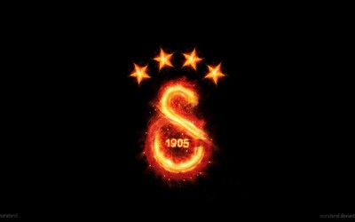 BBV电竞精华-于帕梅卡诺还能踢主力吗